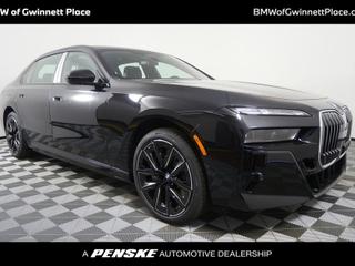 2026 BMW 750e xDrive
