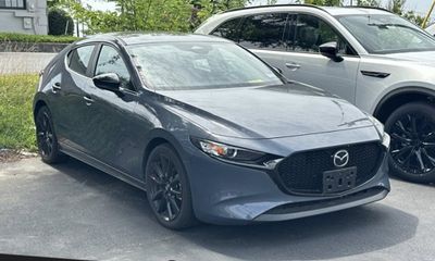 2024 Mazda MAZDA3 Preferred Package