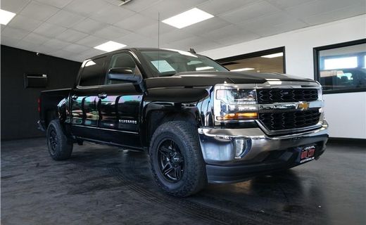 2017 Chevrolet Silverado LT