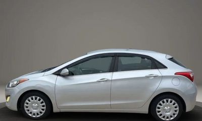 2014 Hyundai Elantra STD Style Tech