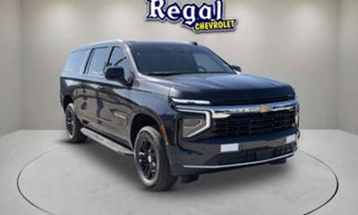 2025 Chevrolet Suburban LT
