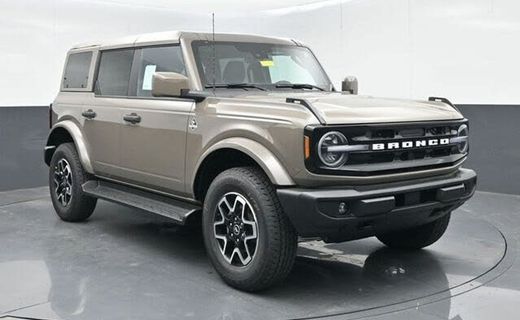 2026 Ford Bronco Outer Banks
