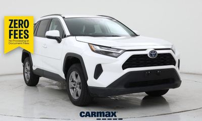 2024 Toyota RAV4 LE