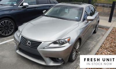 2016 Lexus IS 200T
