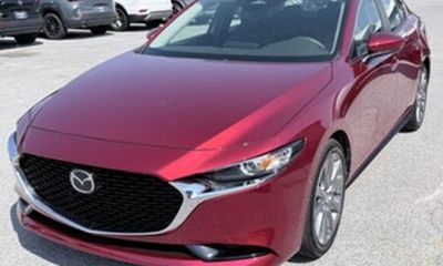2024 Mazda MAZDA3 Preferred Package