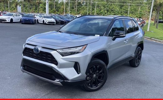 2023 Toyota RAV4 XSE