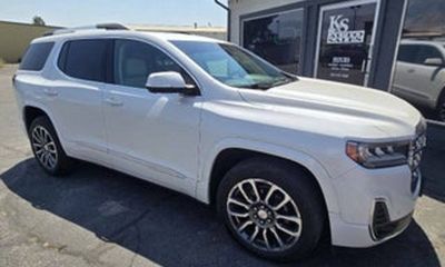 2020 GMC Acadia Denali