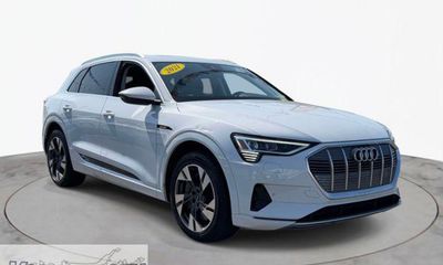 2021 Audi E-Tron Quattro Premium
