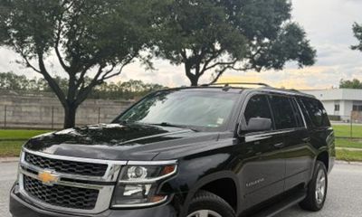 2018 Chevrolet Suburban LS