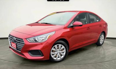 2018 Hyundai Accent SE AND SEL