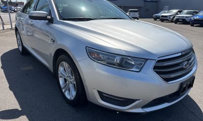 2013 Ford Taurus SEL
