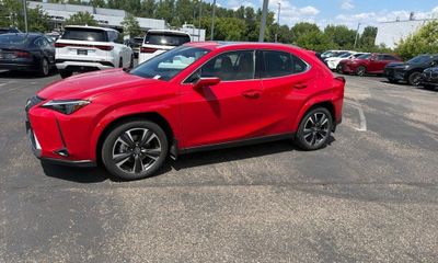 2025 Lexus UX 300H