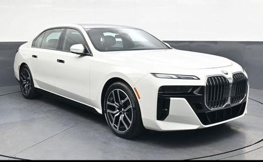 2024 BMW 740I