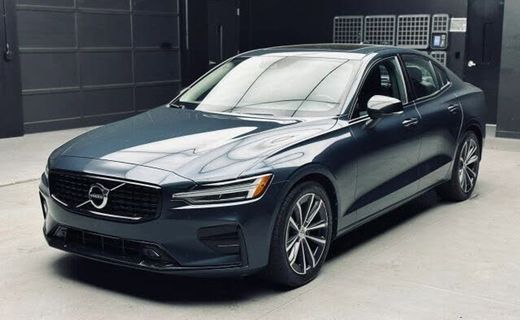 2022 Volvo S60