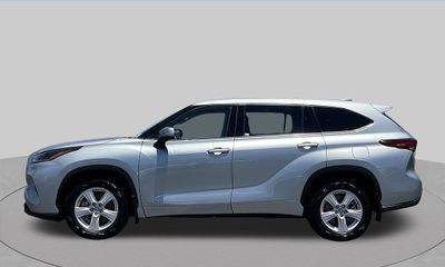 2021 Toyota Highlander LE