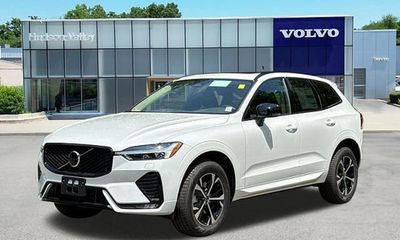 2026 Volvo XC60 Core