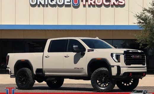 2026 GMC Sierra HD AT4