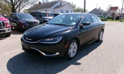 2015 Chrysler 200 200S