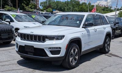 2023 Jeep Grand Cherokee 4XE