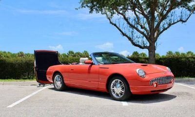 2003 Ford Thunderbird Limited Edition 007