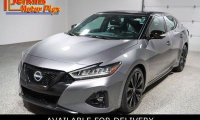 2023 Nissan Maxima SR