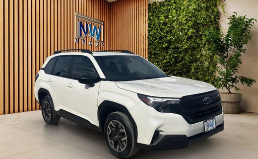 2025 Subaru Forester Base Plus