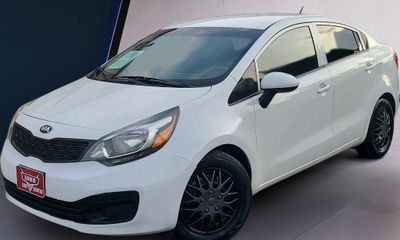 2015 Kia RIO GL Middle LOW