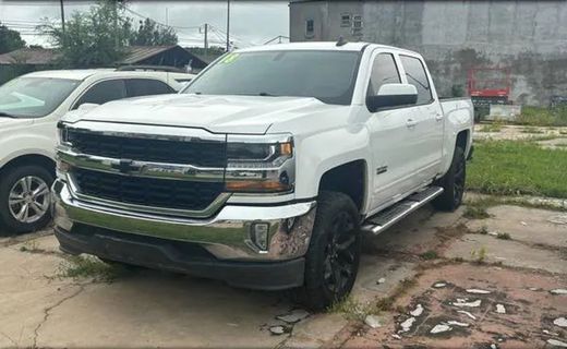 2018 Chevrolet Silverado LT