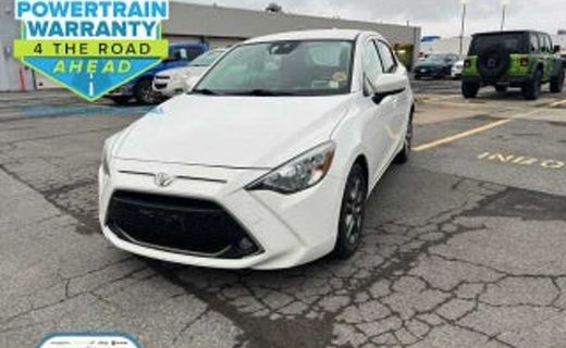 2020 Toyota Yaris LE
