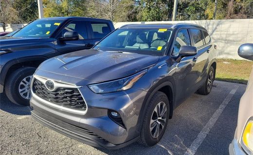 2024 Toyota Highlander XLE