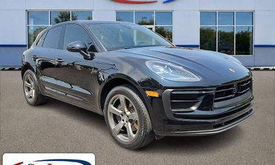 2023 Porsche Macan