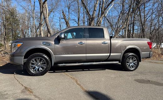 2018 Nissan Titan