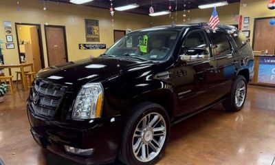 2013 Cadillac Escalade Premium