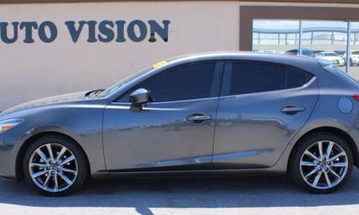 2018 Mazda MAZDA3 Grand Touring