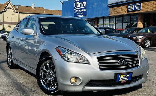 2011 Infiniti M56