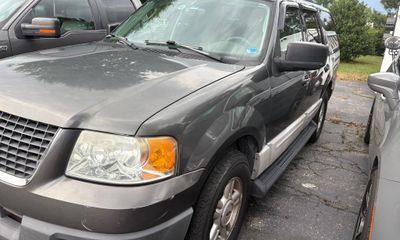 2004 Ford Expedition XLT