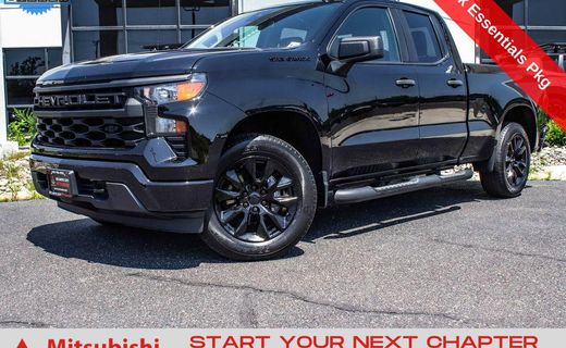 2023 Chevrolet Silverado Custom