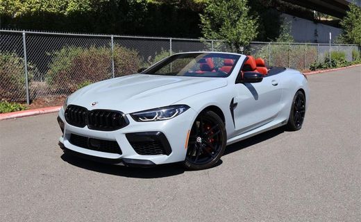2023 BMW M8