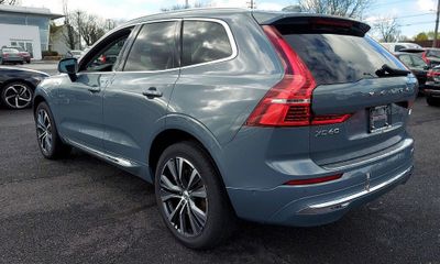 2022 Volvo XC60 Inscription Expression