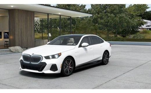 2027 BMW 550E xDrive