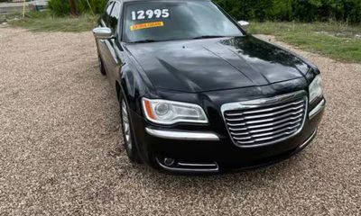 2012 Chrysler 300 300C Limited