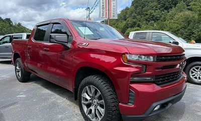 2020 Chevrolet Silverado RST
