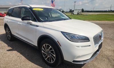 2022 Lincoln Corsair Standard