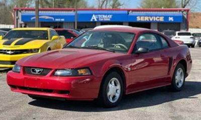 1999 Ford Mustang Base