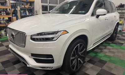 2019 Volvo XC90 Inscription