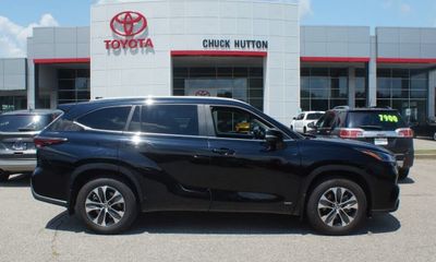 2026 Toyota Highlander XLE