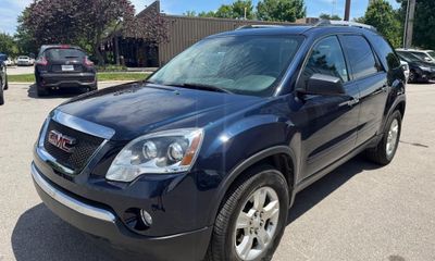2011 GMC Acadia SLE 2