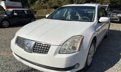 2005 Nissan Maxima 35 SE