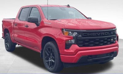 2026 Chevrolet Silverado Custom