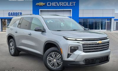 2025 Chevrolet Traverse LT